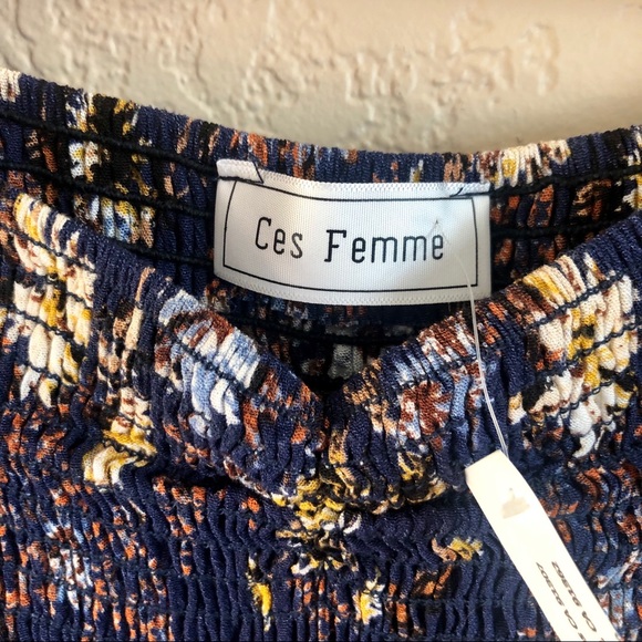 NWT Off Shoulder Dress - Picture 5 of 5